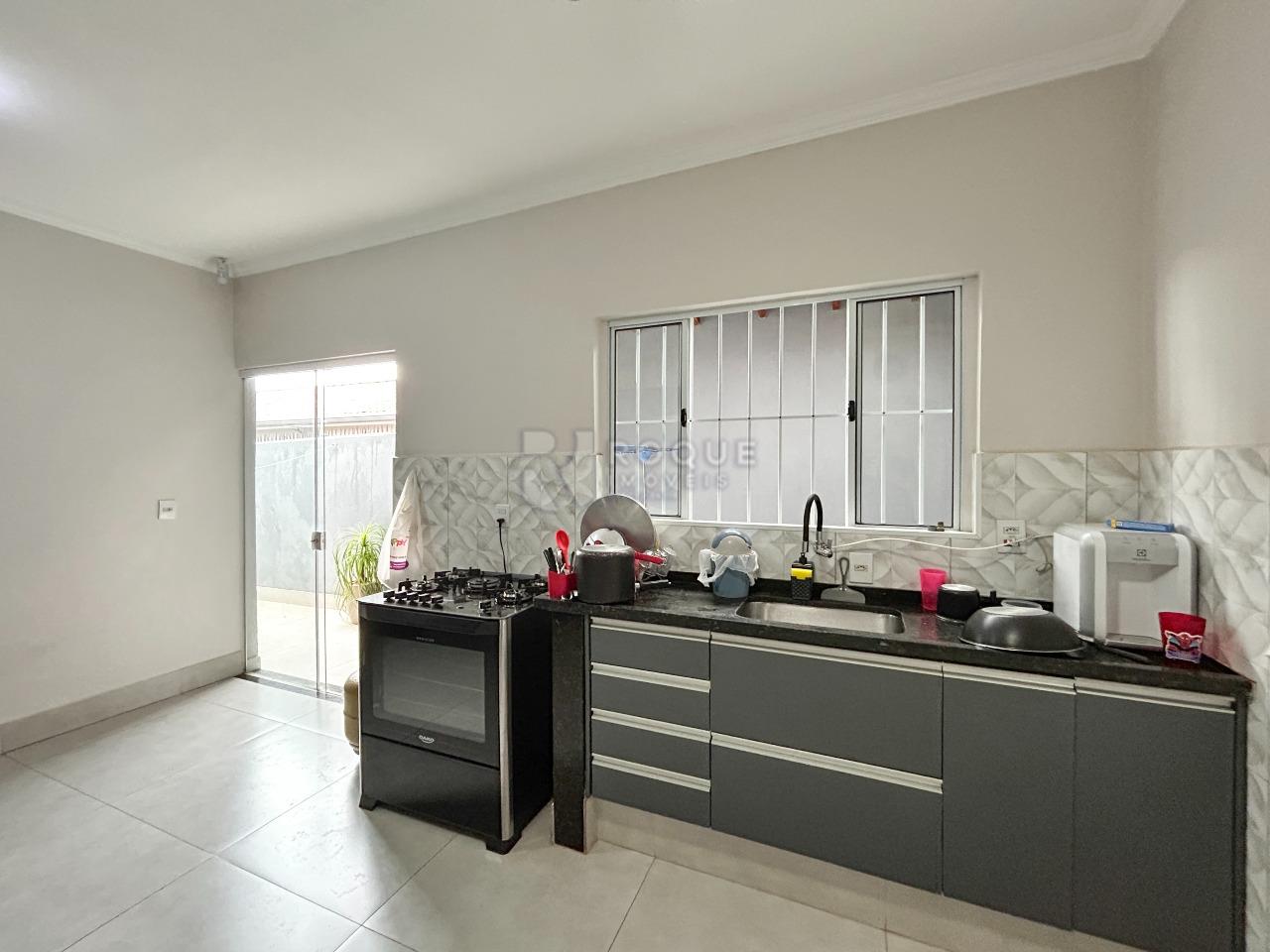 Casa Residencial para aluguel no bairro Jardim Nova Itália: Cozinha 