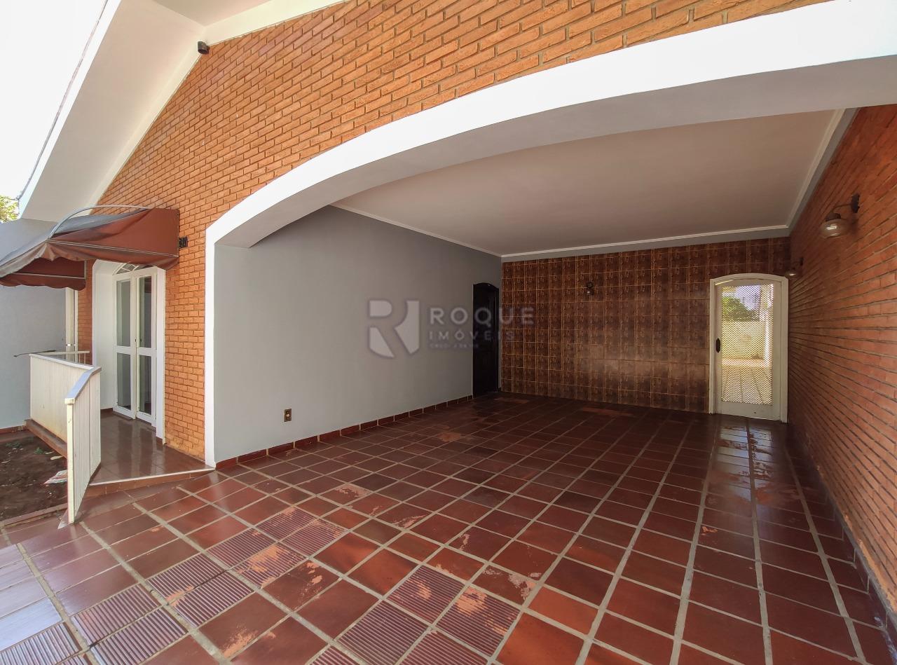 Casa Residencial à venda no bairro Jardim Nova Itália: Frente 