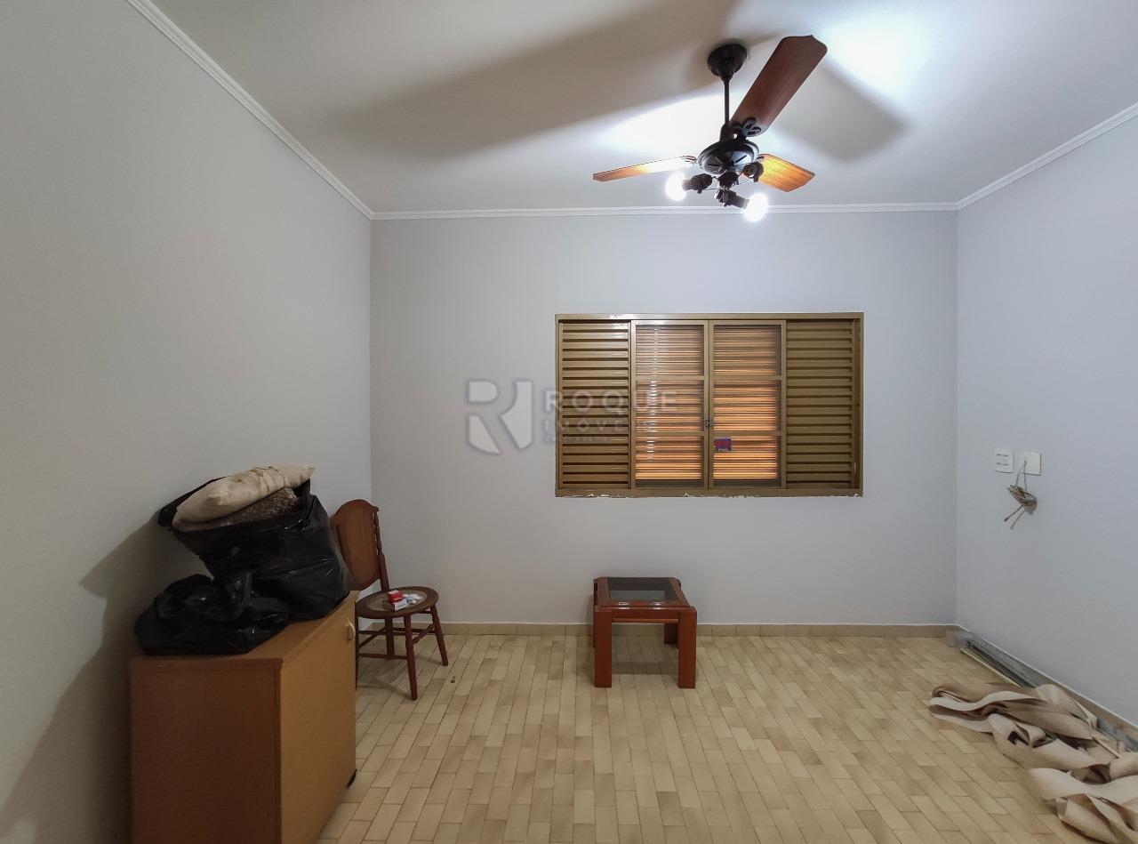 Casa Residencial à venda no bairro Jardim Nova Itália: Dormitório 3