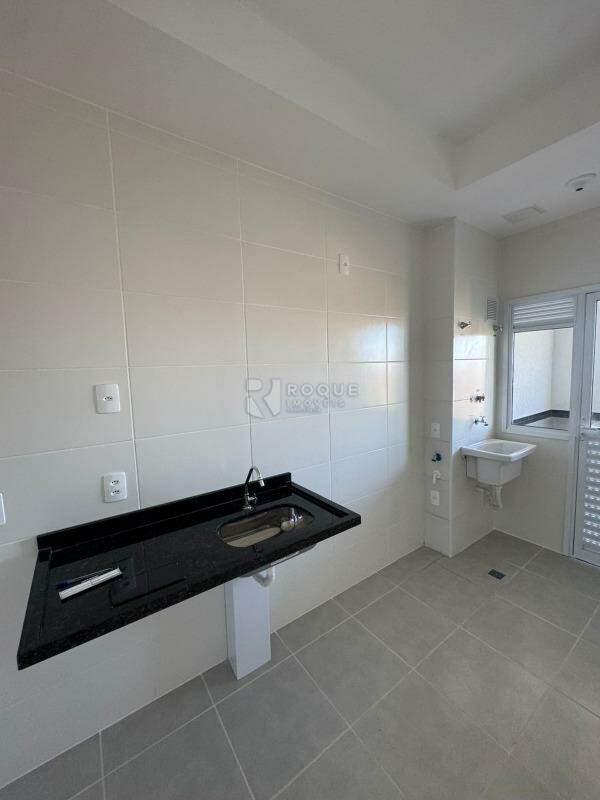 Apartamento à venda no bairro Jardim Santa Adélia: 