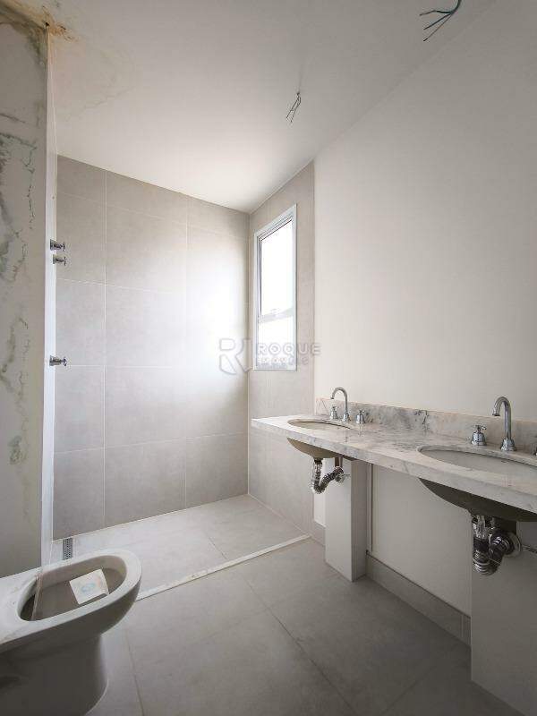 Apartamento à venda no bairro Jardim Aquárius: WC SUÍTE 3