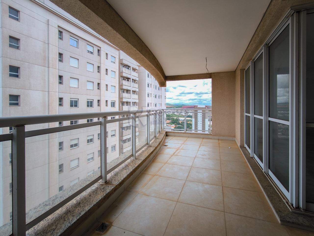 Apartamento à venda no bairro Jardim Aquárius: SACADA
