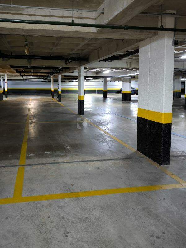 Apartamento à venda no bairro Jardim Aquárius: VAGAS DE GARAGEM