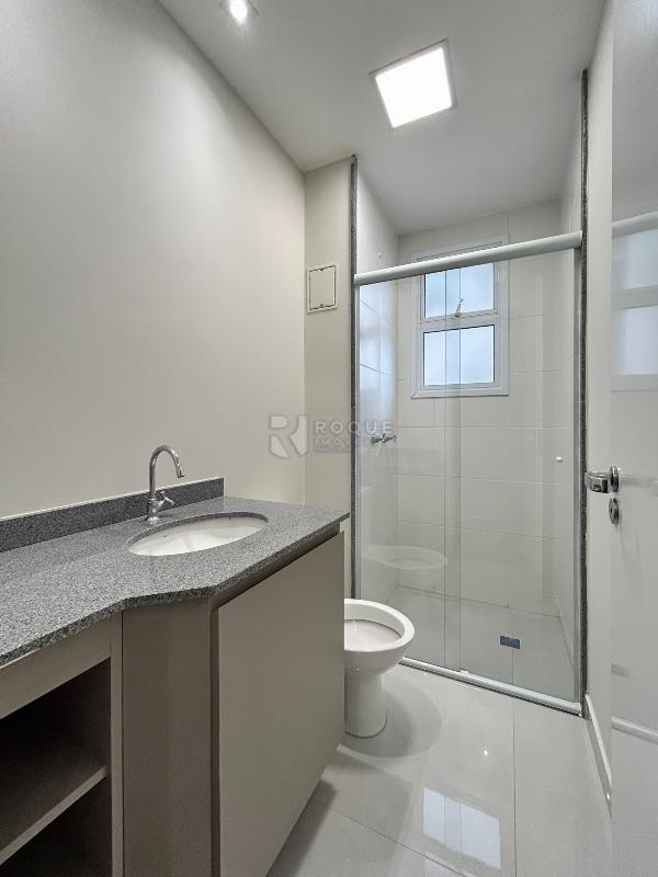 Apartamento para aluguel no bairro Vila Santa Rosália: WC social 