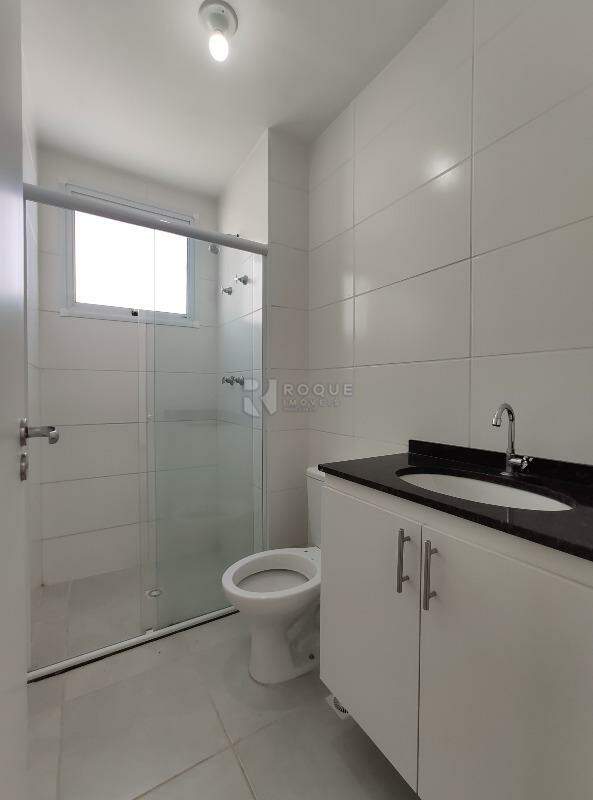 Apartamento à venda no bairro Jardim Santa Adélia: WC social