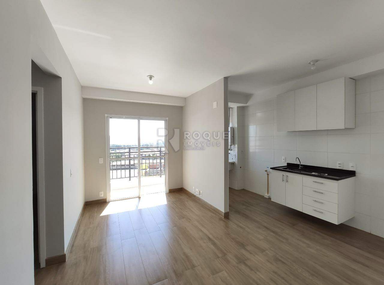 Apartamento à venda no bairro Jardim Santa Adélia: Sala