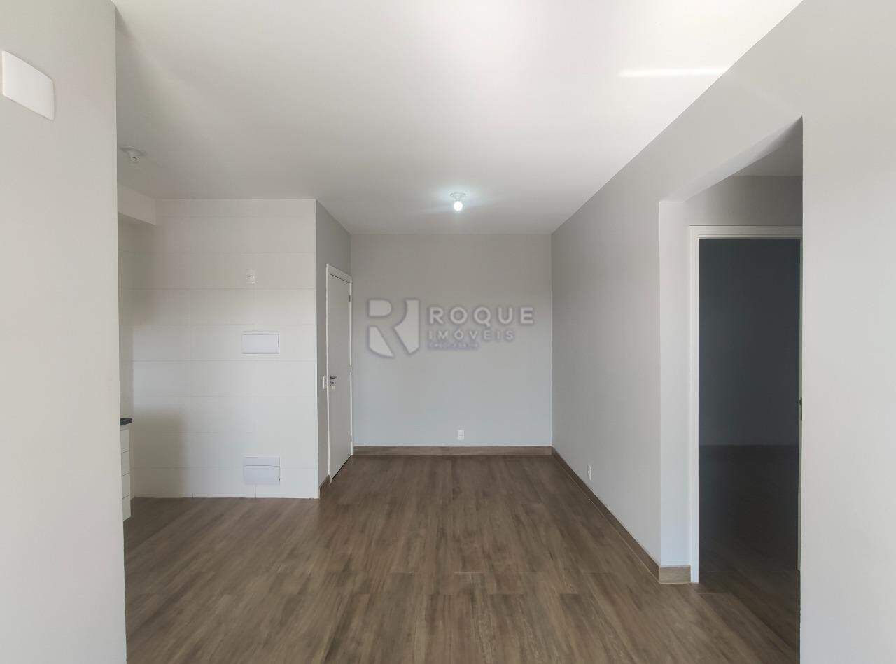 Apartamento à venda no bairro Jardim Santa Adélia: Sala