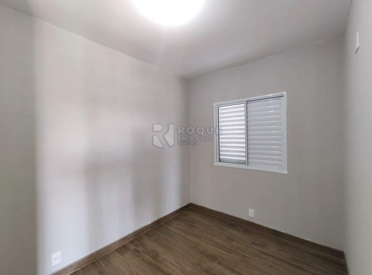 Apartamento à venda no bairro Jardim Santa Adélia: Dormitório 1