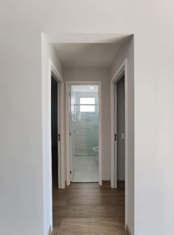 Apartamento à venda no bairro Jardim Santa Adélia: Hall