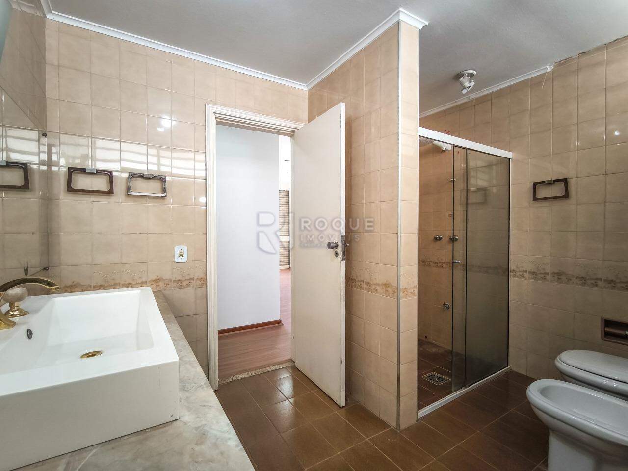 Apartamento à venda no bairro Centro: WC SUÍTE