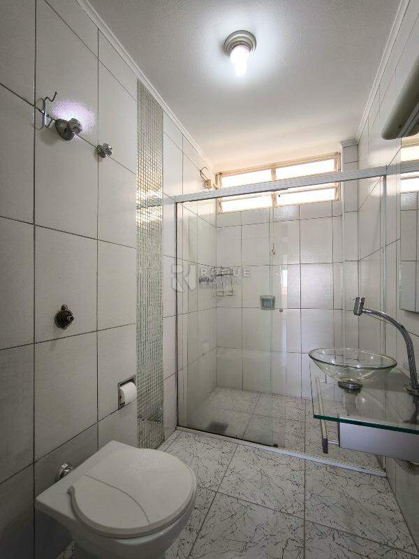 Apartamento à venda no bairro Centro: BANHEIRO SOCIAL