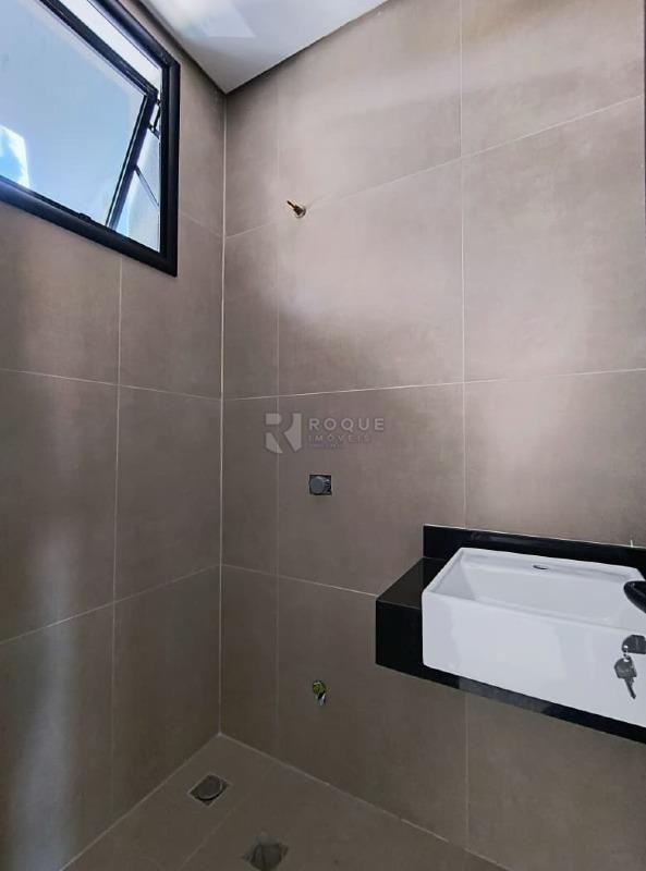 Salão para aluguel no bairro Parque Real: Wc social 01