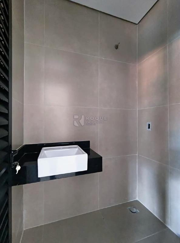 Salão para aluguel no bairro Parque Real: Wc social 02