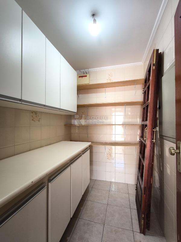 Casa Residencial à venda no bairro Jardim Mediterrâneo: DESPENSA