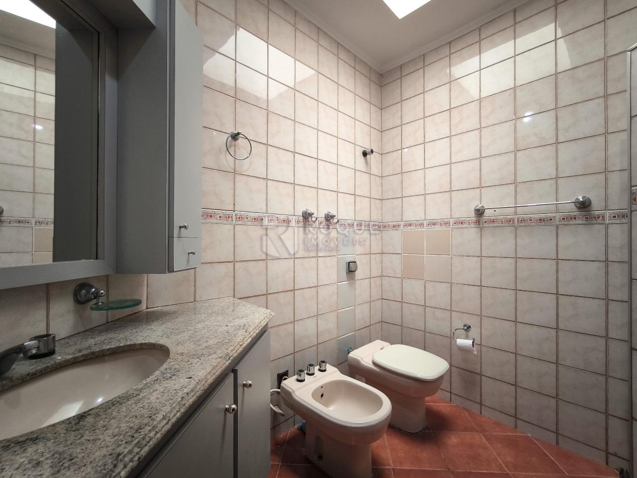 Casa Residencial à venda no bairro Jardim Mediterrâneo: BANHEIRO SOCIAL