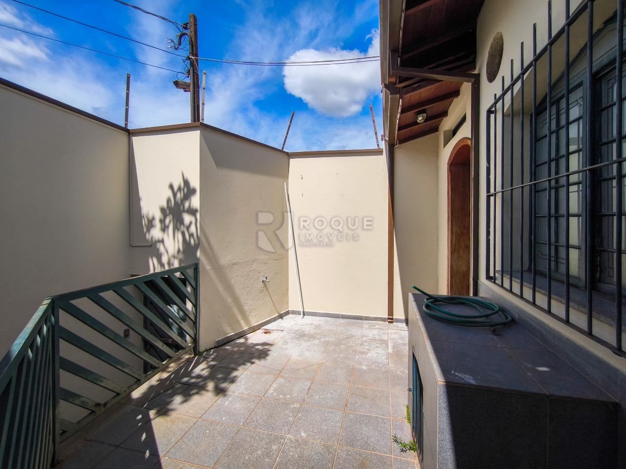 Casa Residencial à venda no bairro Jardim Mediterrâneo: ÁREA DE VARAL