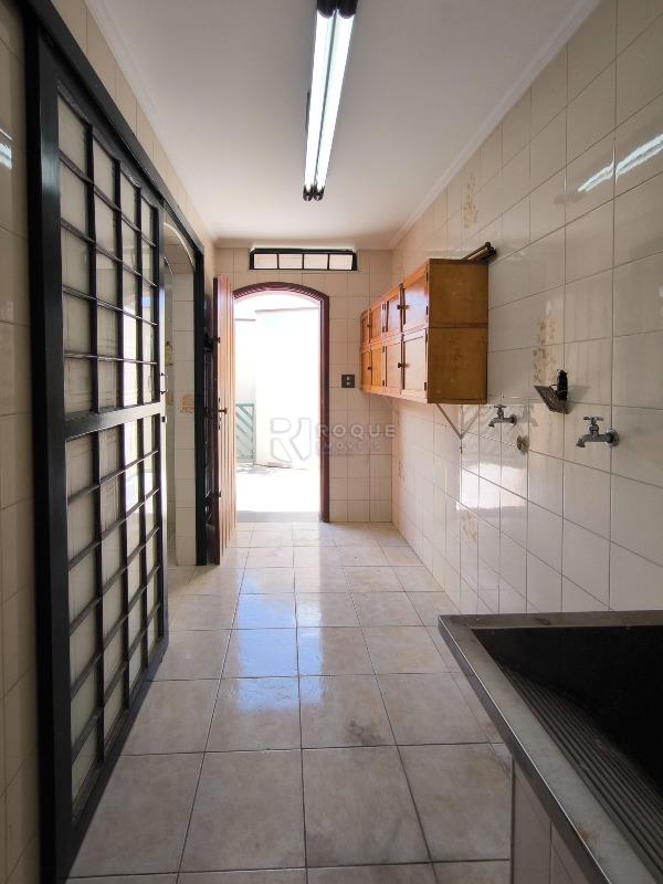 Casa Residencial à venda no bairro Jardim Mediterrâneo: ÁREA DE SERVIÇO