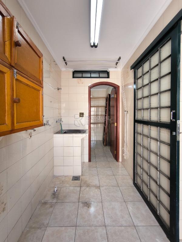 Casa Residencial à venda no bairro Jardim Mediterrâneo: ÁREA DE SERVIÇO