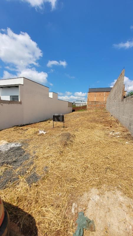 Terreno à venda no bairro Residencial Colinas do Engenho I: 