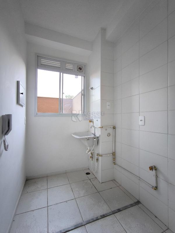 Apartamento à venda no bairro Chácaras Antonieta: LAVANDERIA