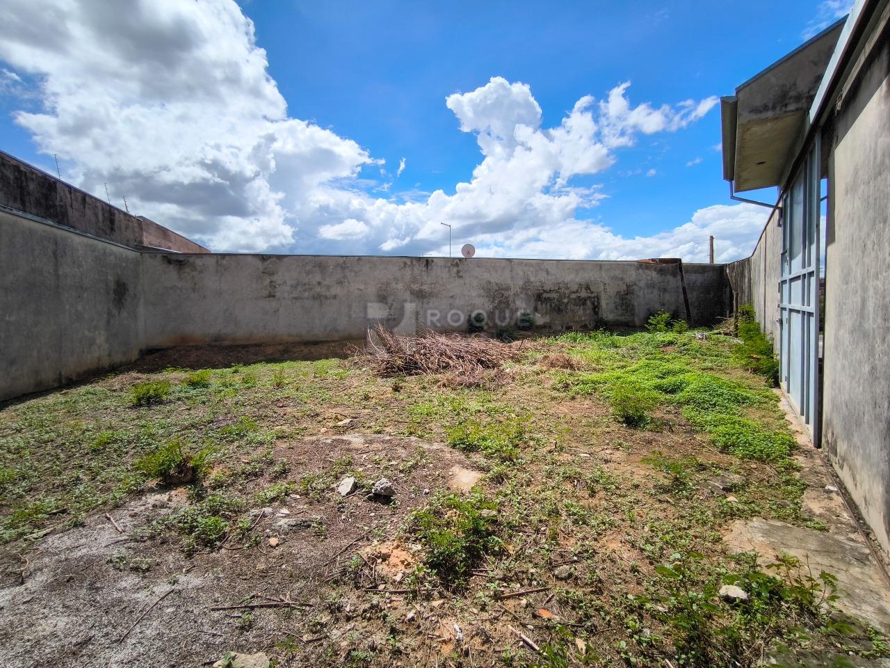 Terreno à venda no bairro Jardim Residencial e Comercial Alto dos Laranjais: 