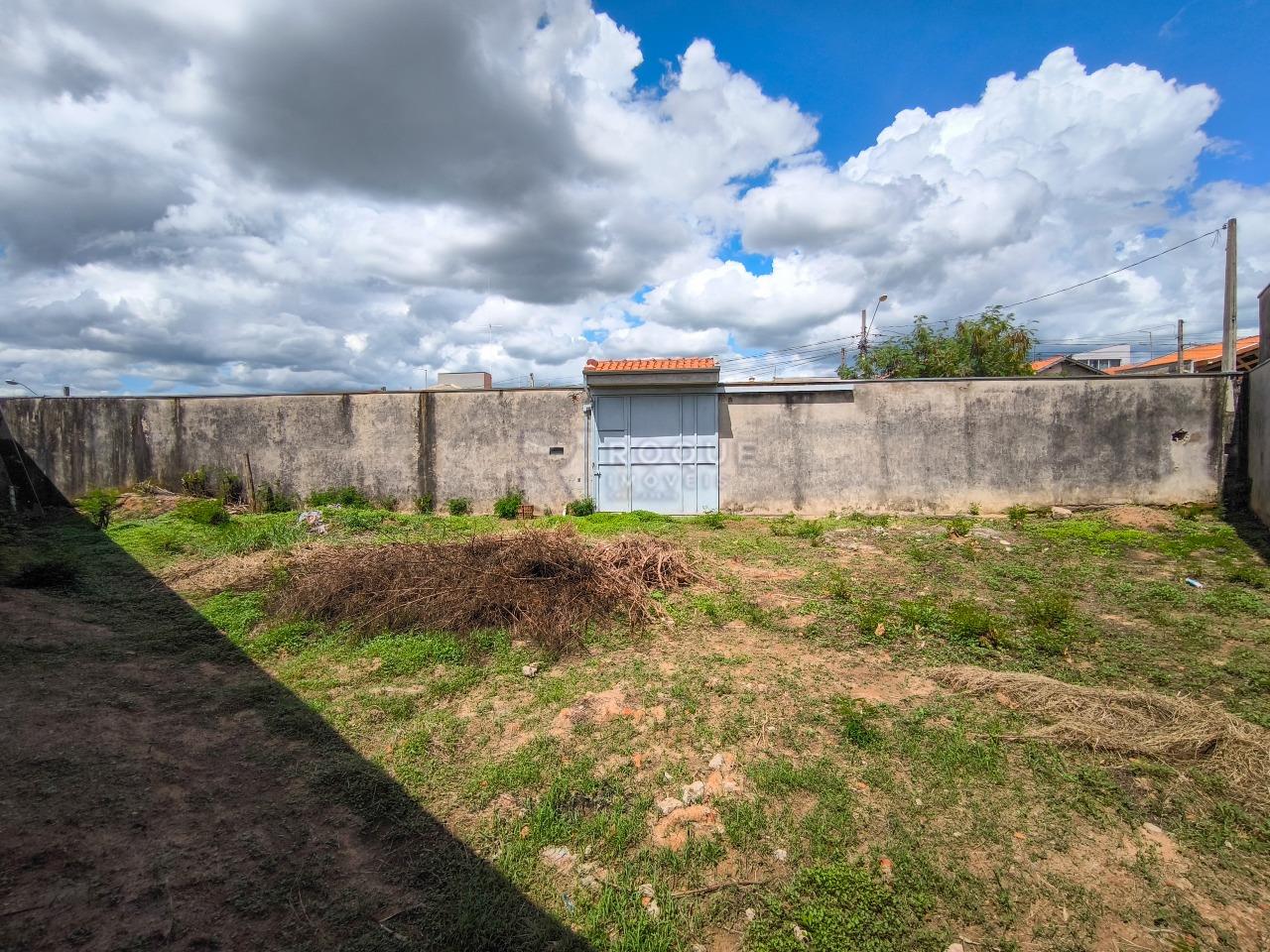 Terreno à venda no bairro Jardim Residencial e Comercial Alto dos Laranjais: 