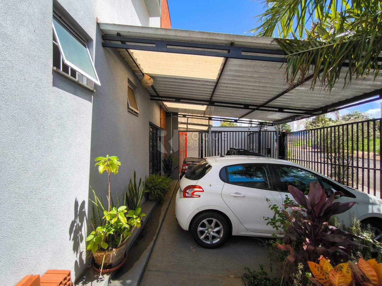 Salas/Conjuntos à venda no bairro Jardim Cidade Universitária I: GARAGEM