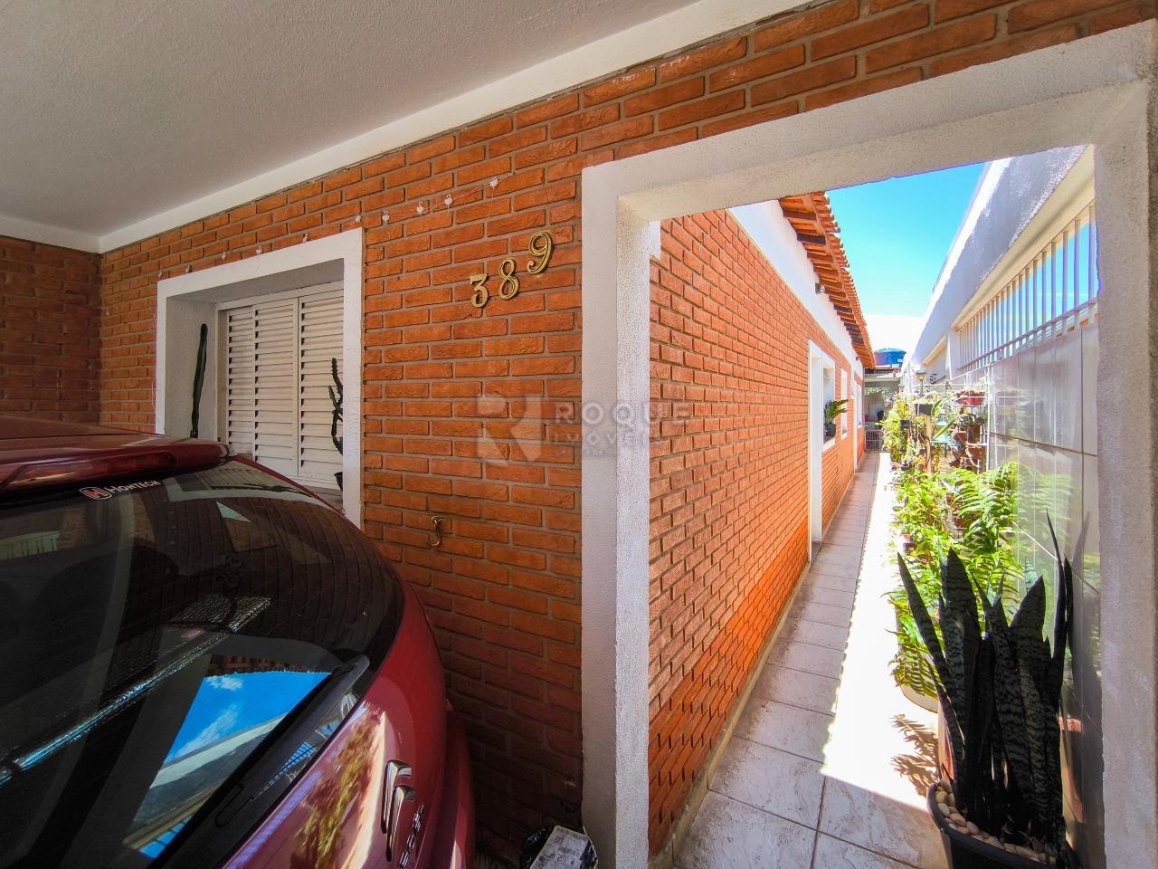 Casa Residencial à venda no bairro Jardim Bandeirantes: FRENTE