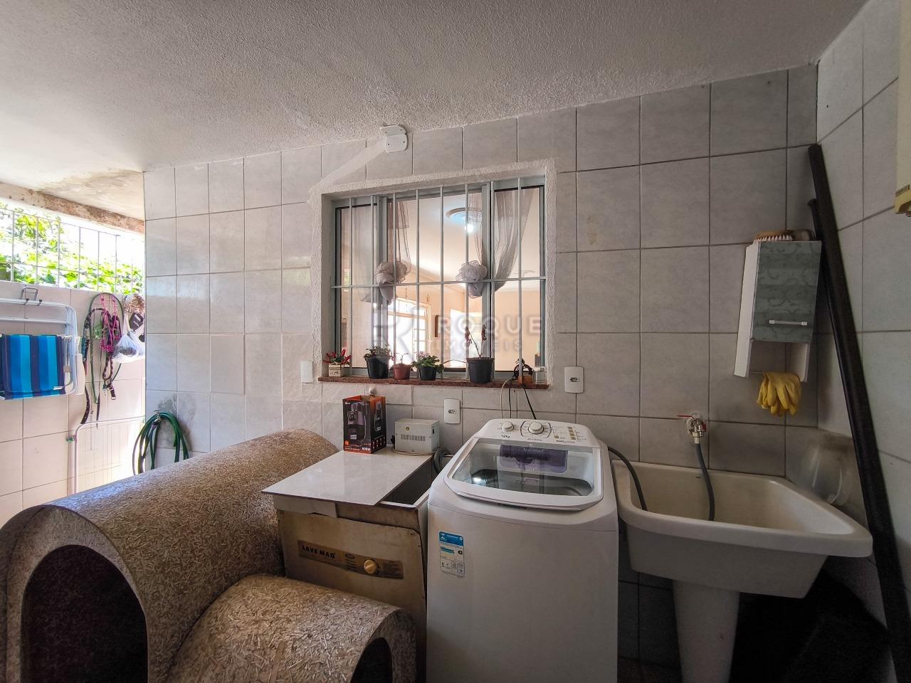 Casa Residencial à venda no bairro Jardim Bandeirantes: LAVANDERIA