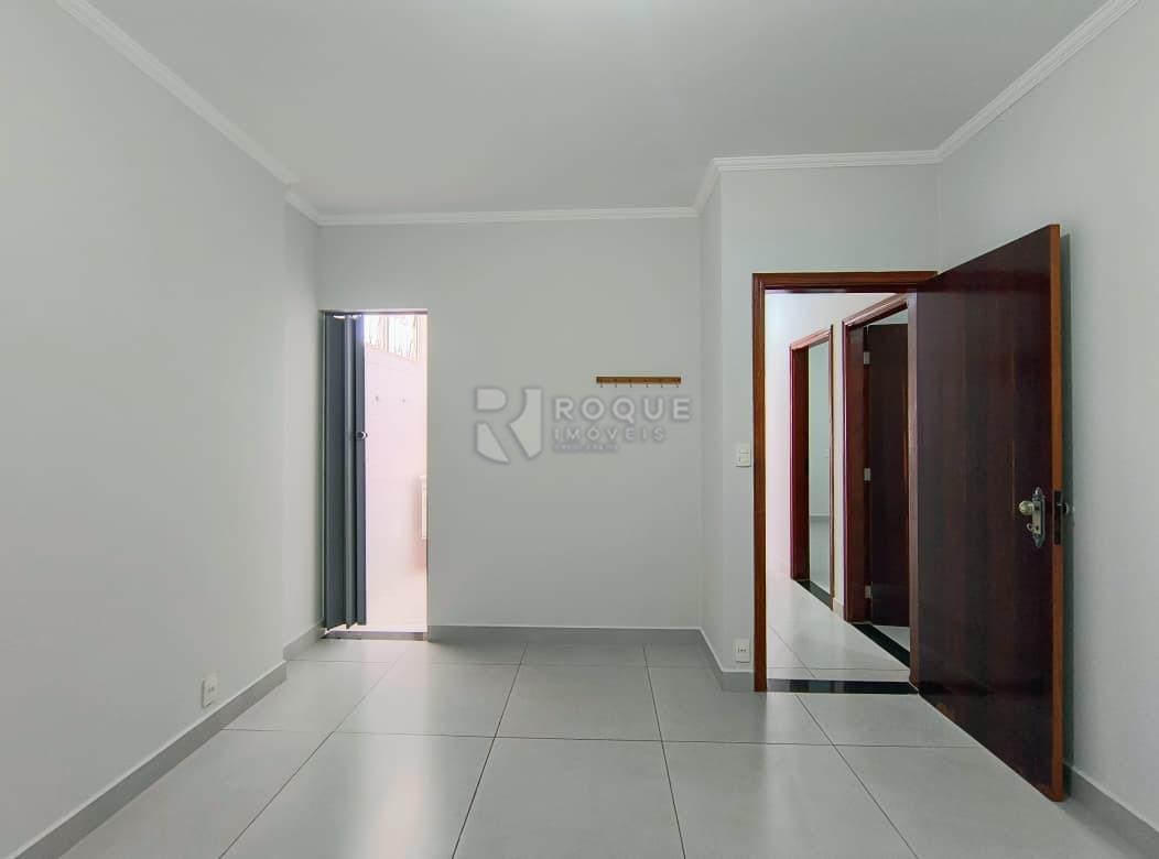 Casa em condomínio para aluguel no bairro Parque Egisto Ragazzo: Dormitório 03 suíte