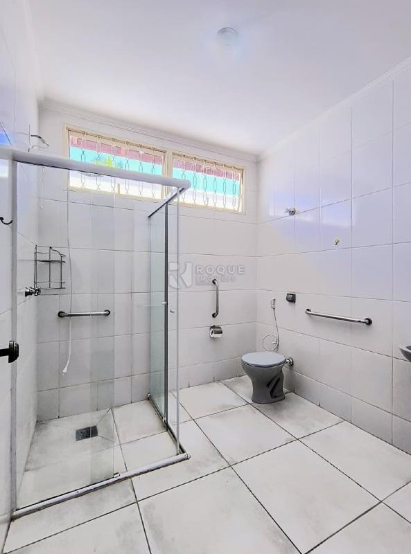 Casa em condomínio para aluguel no bairro Parque Egisto Ragazzo: Wc suíte