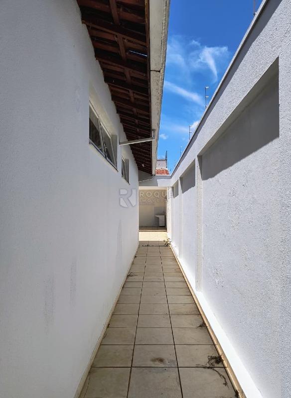 Casa em condomínio para aluguel no bairro Parque Egisto Ragazzo: Corredor 