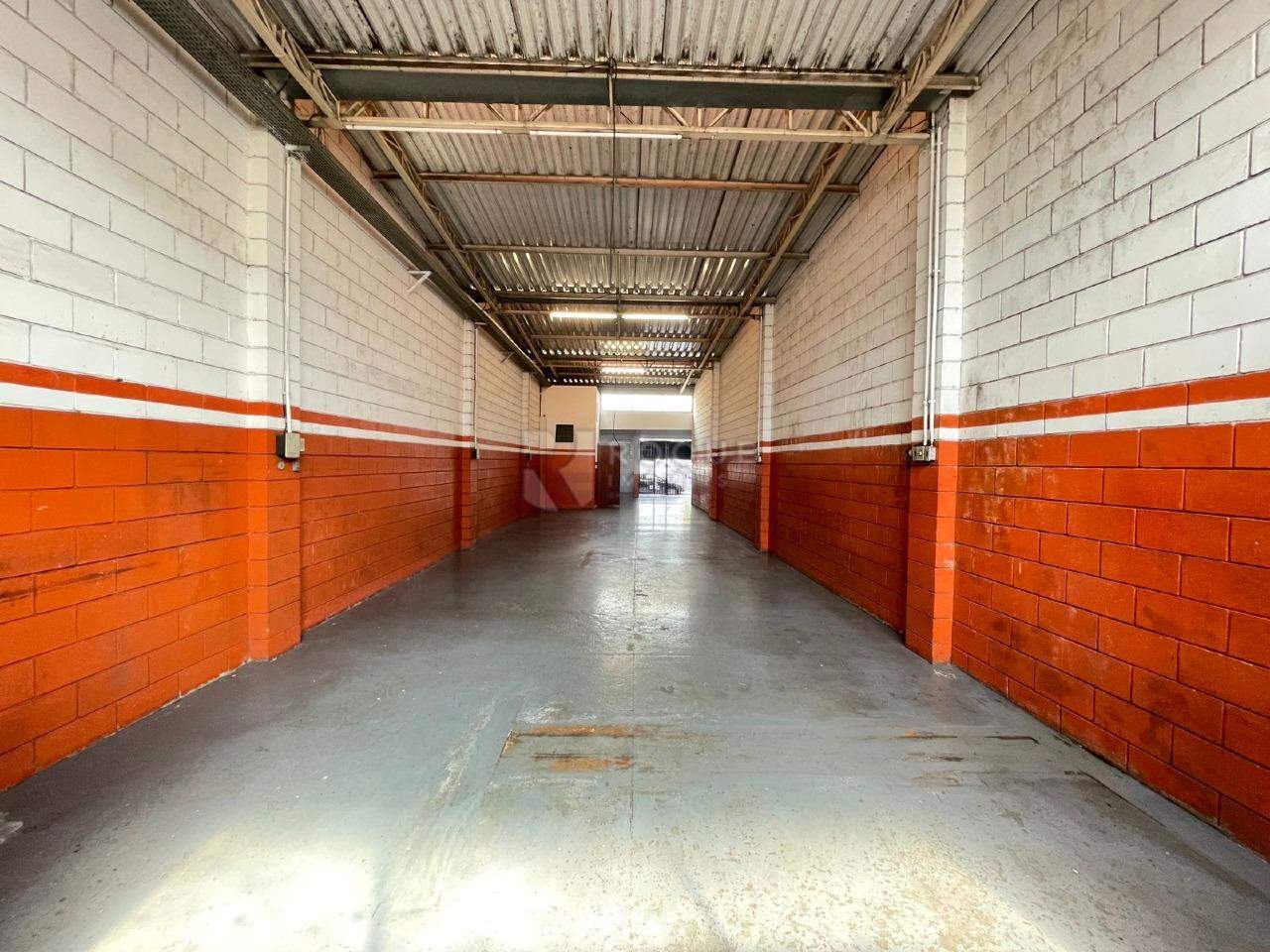 Barracão/Galpão para aluguel no bairro Centro: 