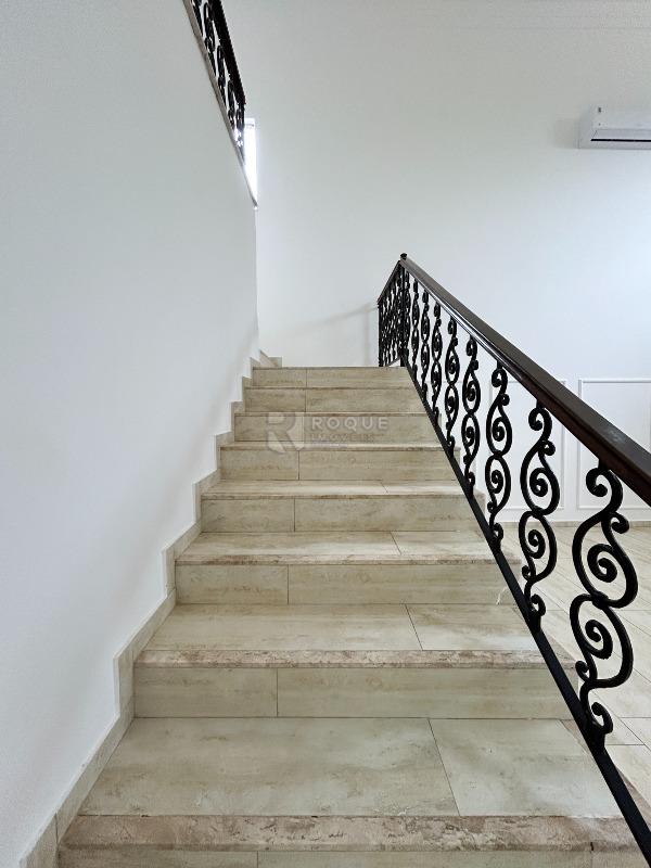 Casa em condomínio para aluguel no bairro Residencial Ilha de Bali: Acesso segundo andar 