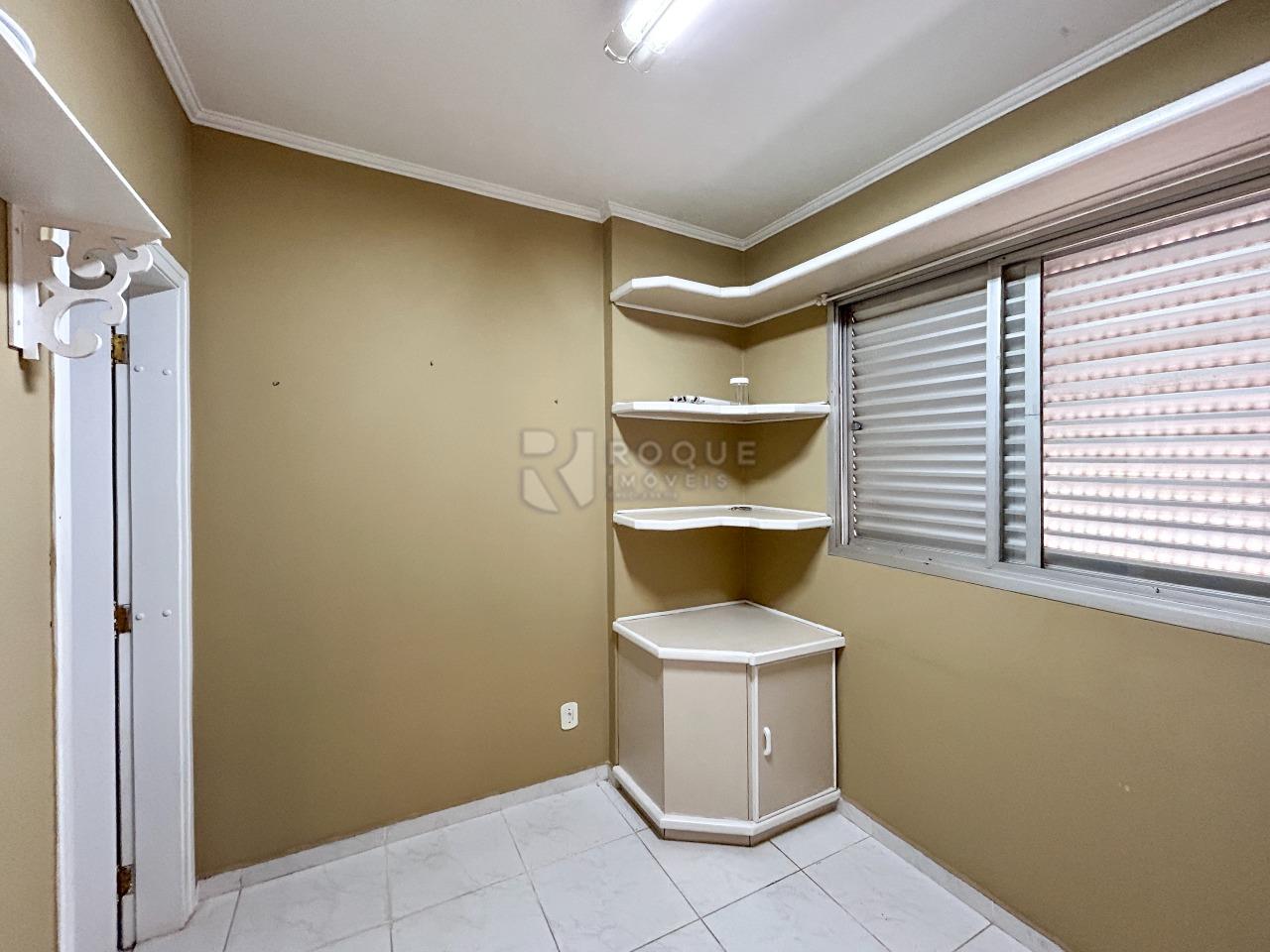 Apartamento para aluguel no bairro Centro: Dormitório 4 suíte