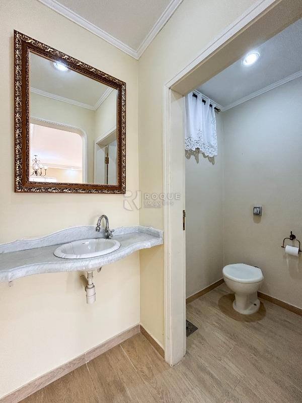 Apartamento para aluguel no bairro Centro: Lavabo 