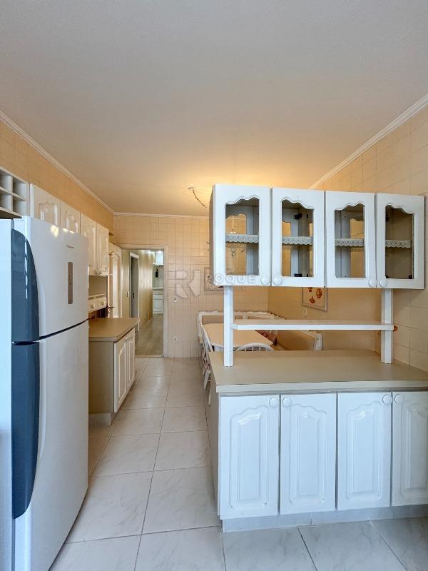Apartamento para aluguel no bairro Centro: Cozinha 