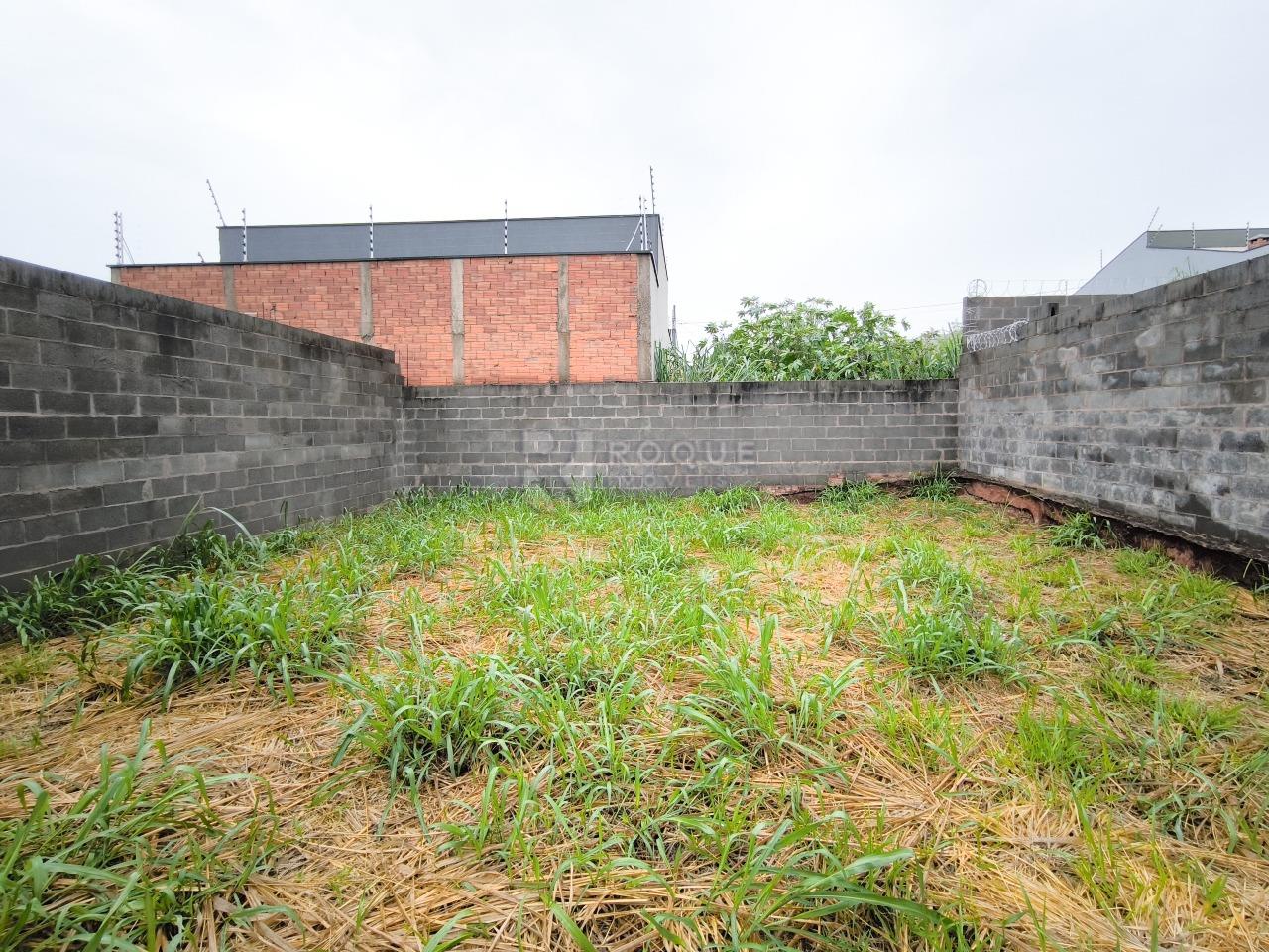 Terreno à venda no bairro Residencial Colinas do Engenho I: 