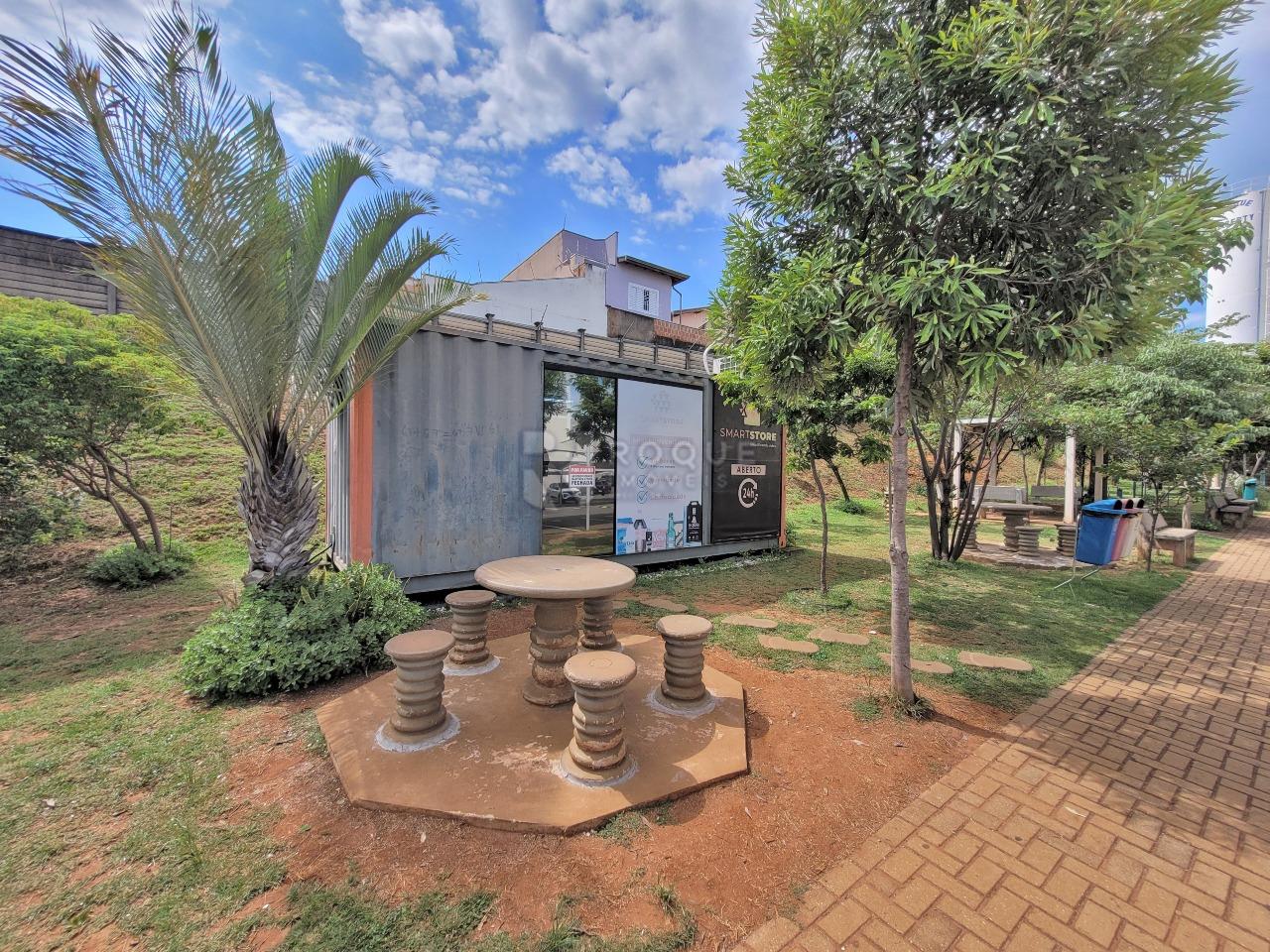 Apartamento à venda no bairro Residencial Villa do Sol: MINI MERCADO