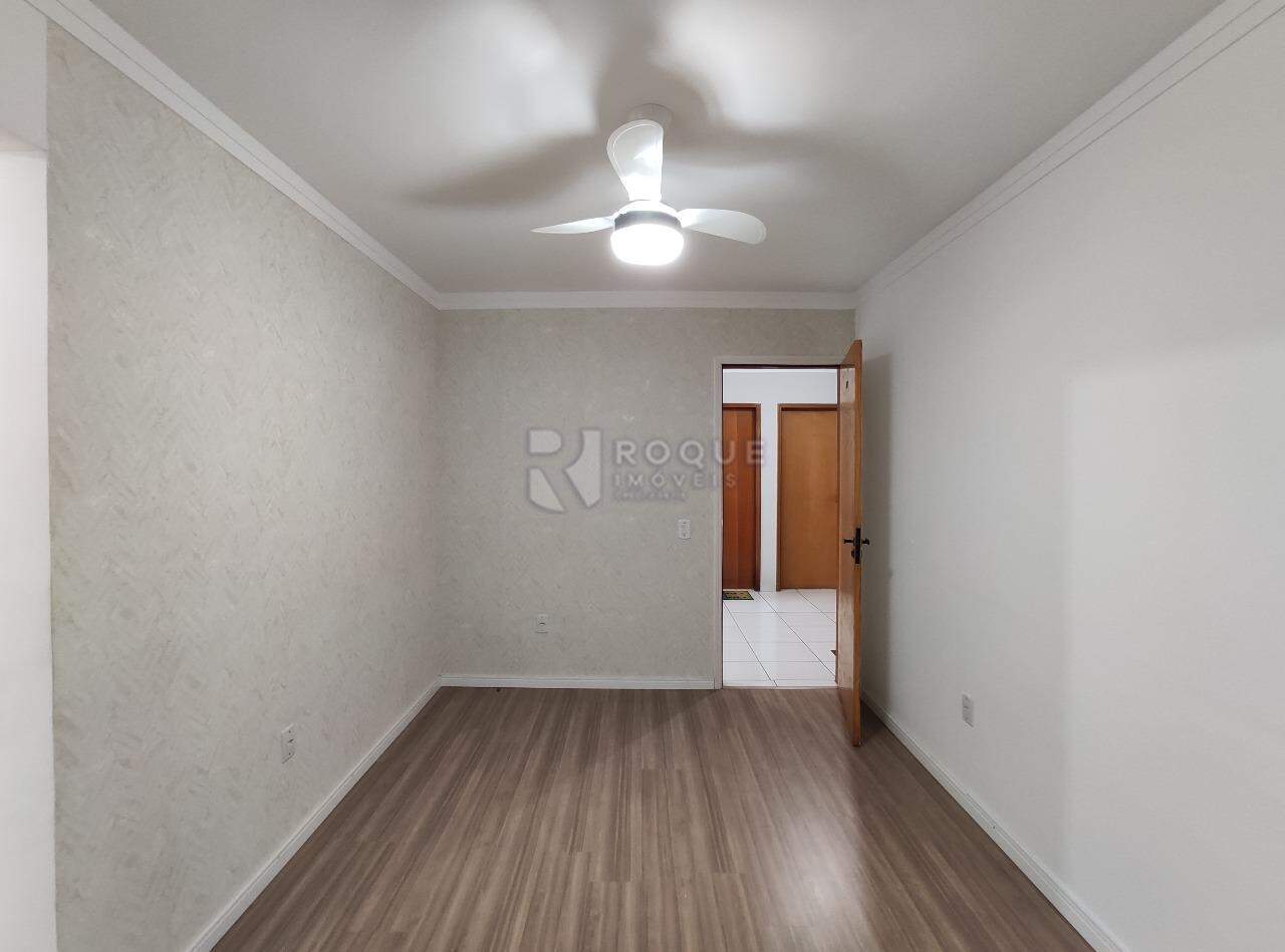 Apartamento à venda no bairro Jardim Ouro Verde: Sala