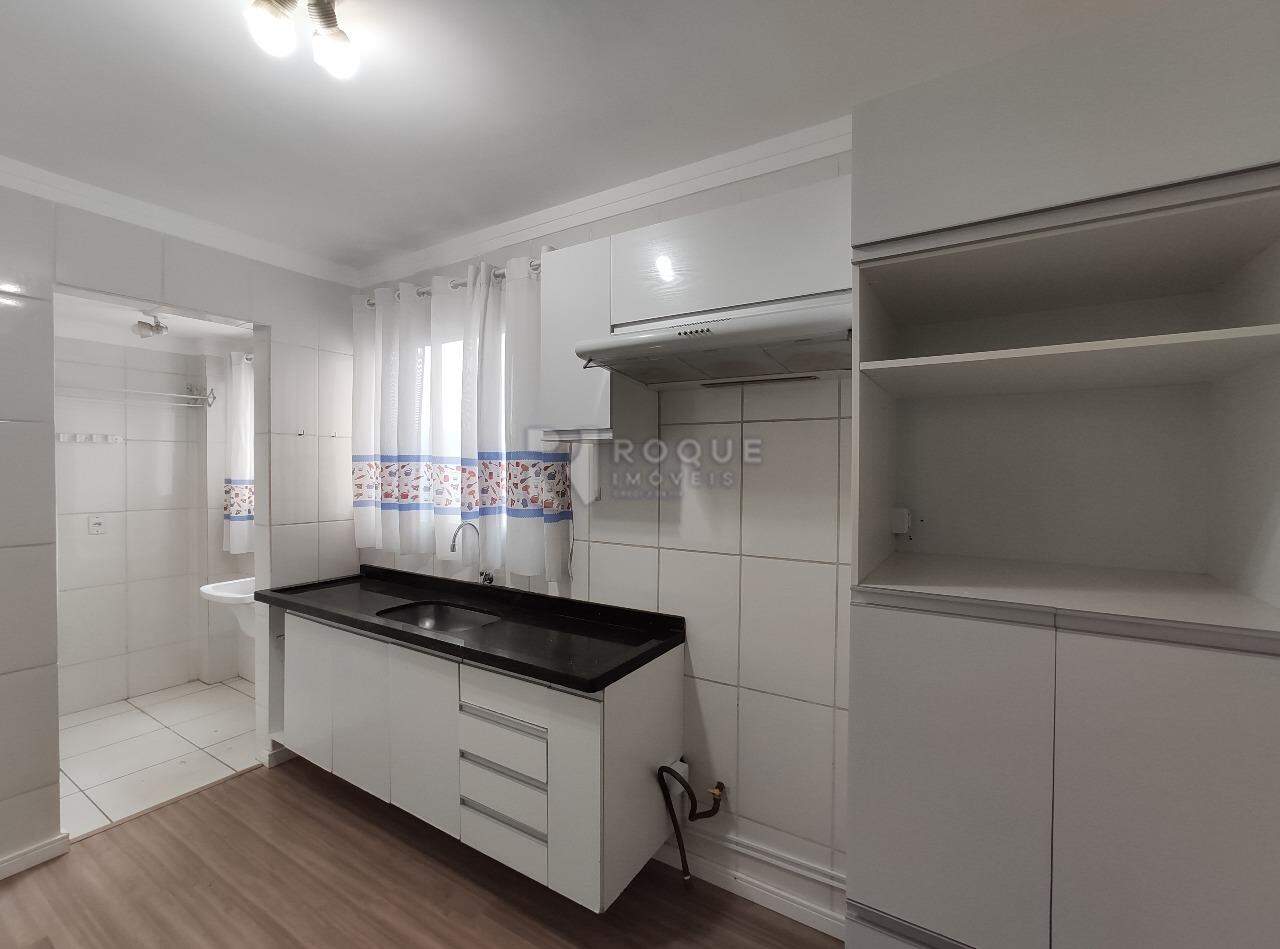 Apartamento à venda no bairro Jardim Ouro Verde: Cozinha