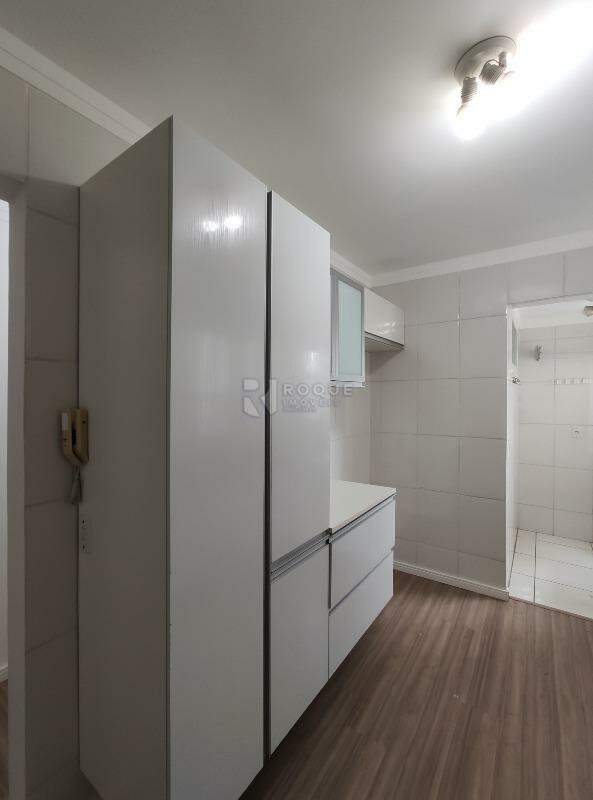 Apartamento à venda no bairro Jardim Ouro Verde: Cozinha