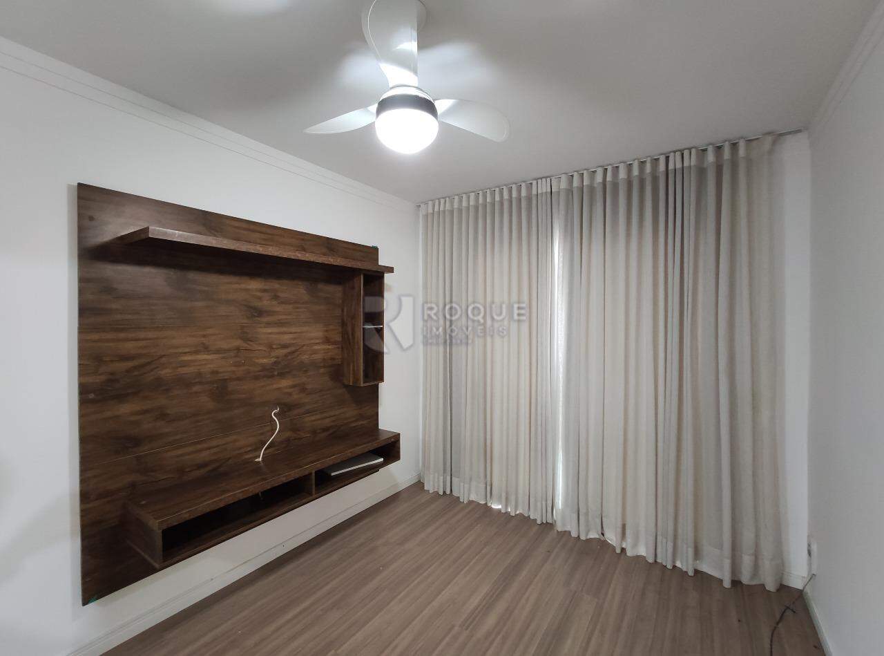 Apartamento à venda no bairro Jardim Ouro Verde: Sala