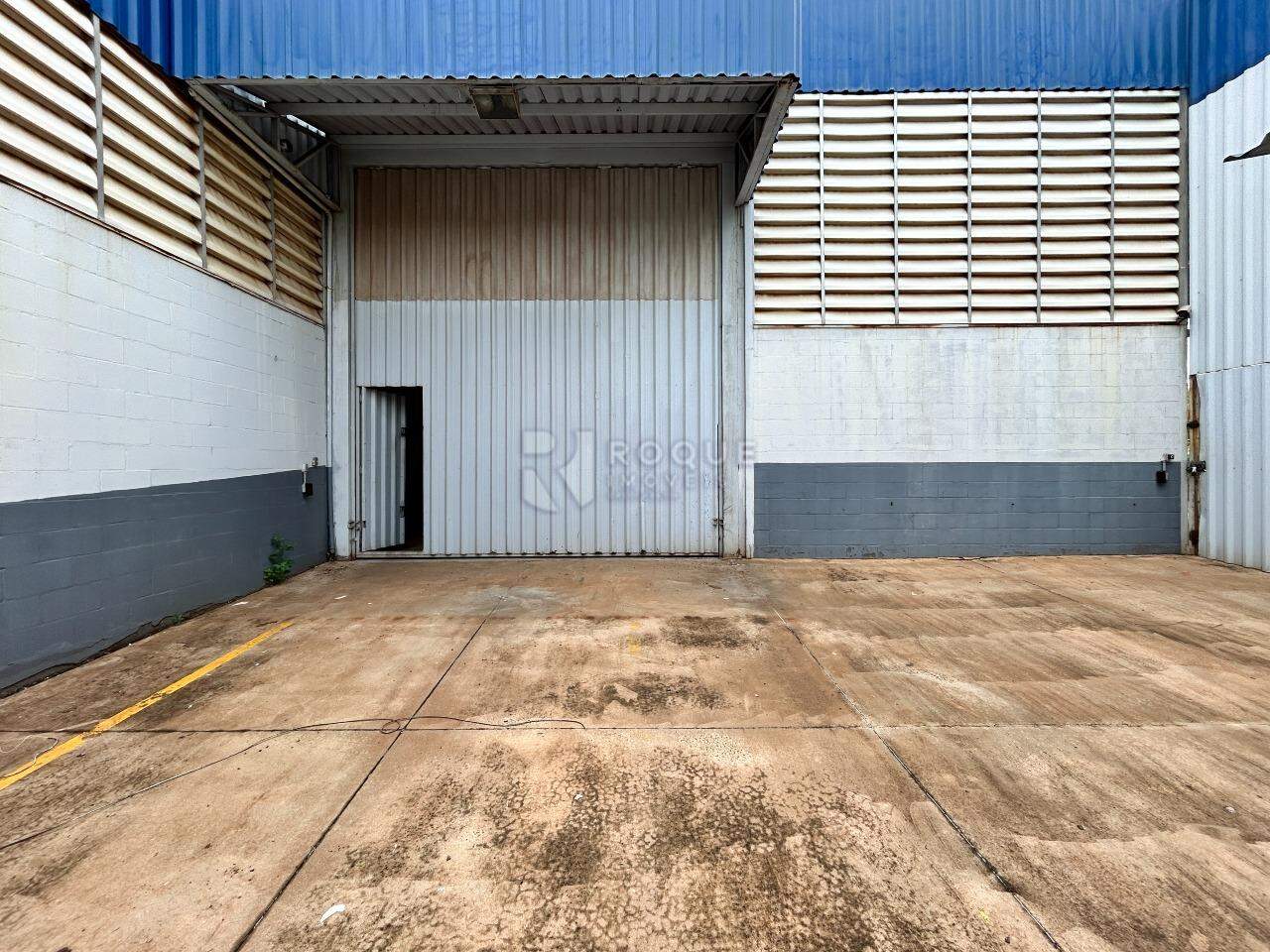 Barracão/Galpão para aluguel no bairro DISTRITO INDUSTRIAL: Área da frente 