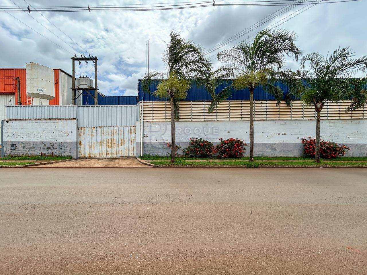 Barracão/Galpão para aluguel no bairro DISTRITO INDUSTRIAL: Fachada