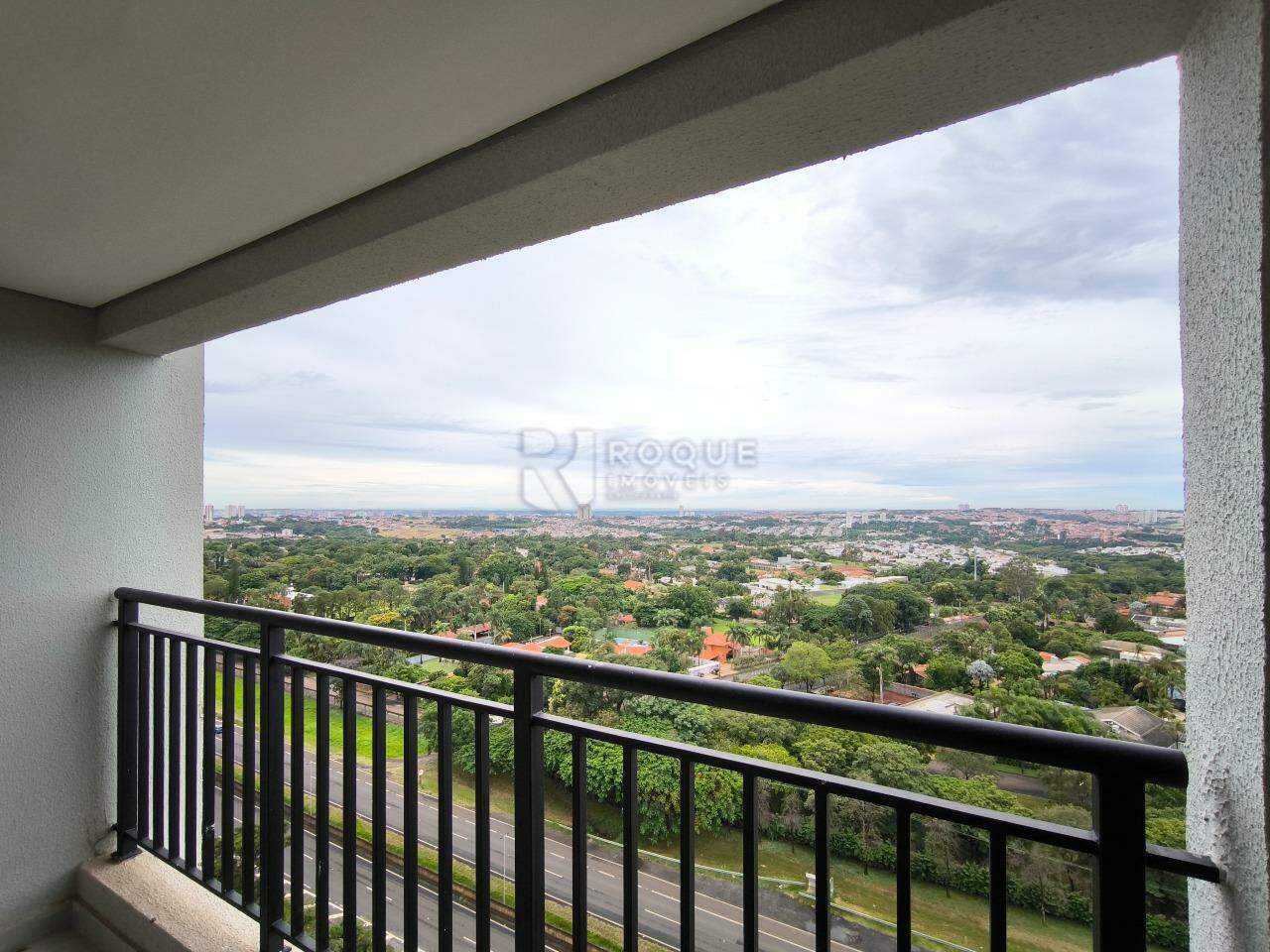Apartamento à venda no bairro Jardim Santa Adélia: VISTA PARCIAL