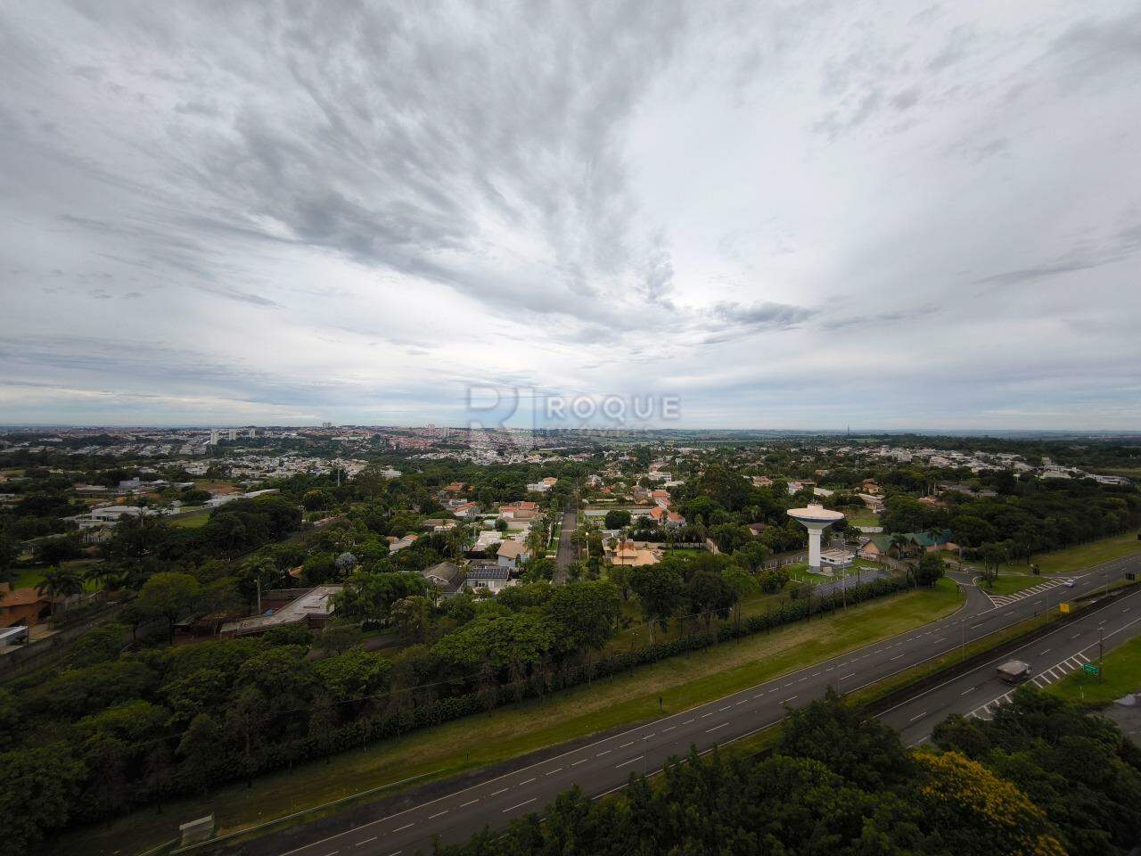 Apartamento à venda no bairro Jardim Santa Adélia: VISTA PARCIAL