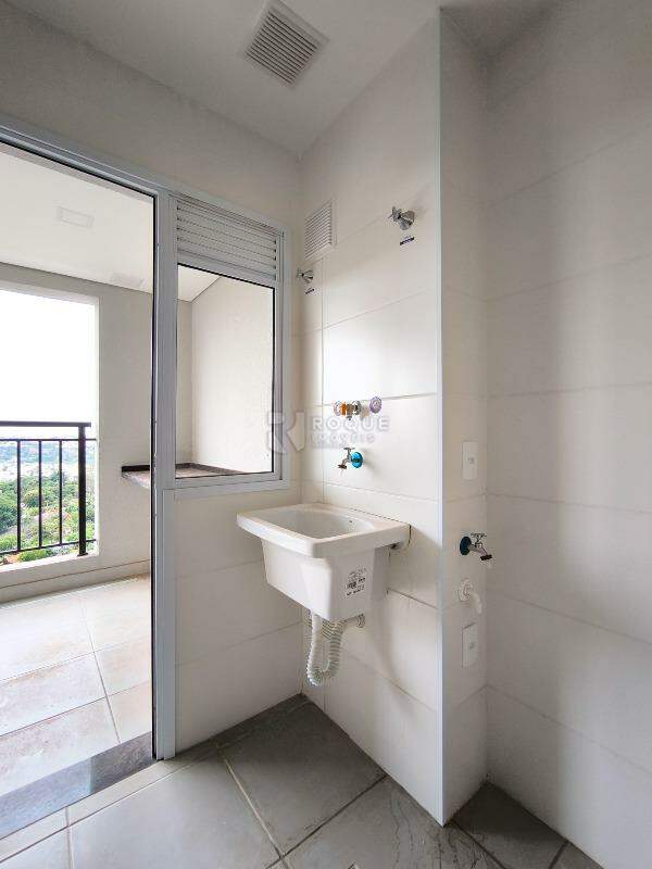 Apartamento à venda no bairro Jardim Santa Adélia: LAVANDERIA