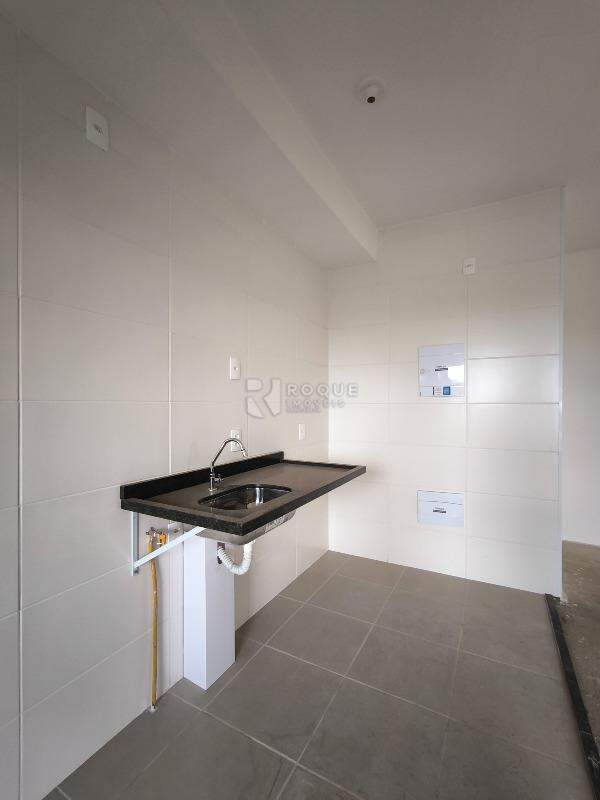 Apartamento à venda no bairro Jardim Santa Adélia: COZINHA