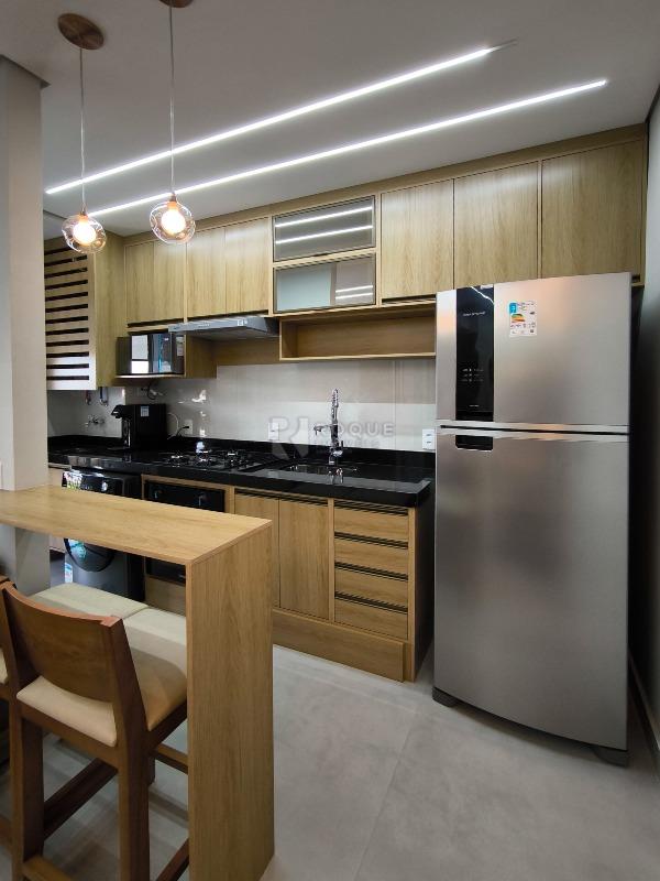 Apartamento à venda no bairro Graminha: COZINHA